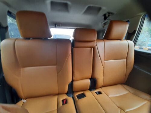 Inova Crysta 7 Seater - Image 2